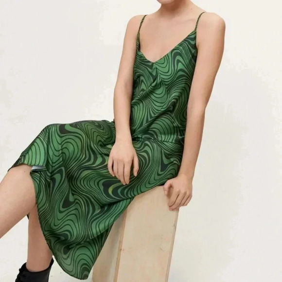 Green and black Zara spaghetti strap slip dress size medium - Picture 1 of 12